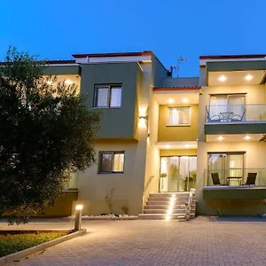 Estelle Family Luxury & Hotel de apartamente Gerakini